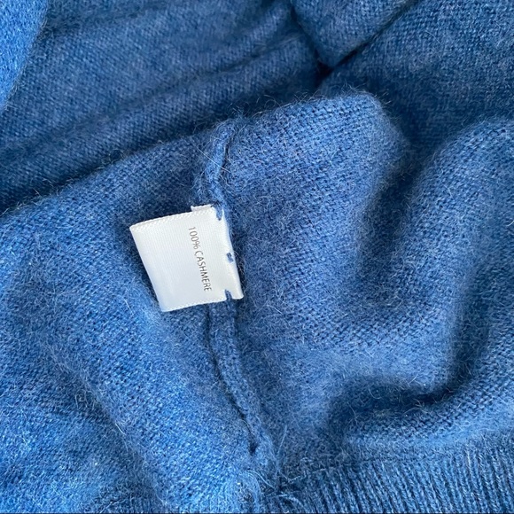 Saks Fifth Avenue Blue Crewneck 100% Cashmere Sweater - Picture 4 of 5